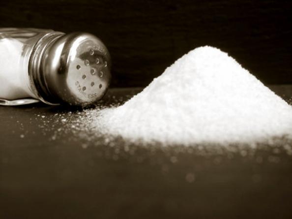 فواید نمک طبیعی خوراکی از دیدگاه طب سنتی