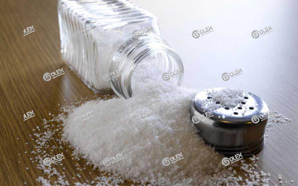 بررسی تاثیر نمک در جلوگیری از رشد باکتری در محیط